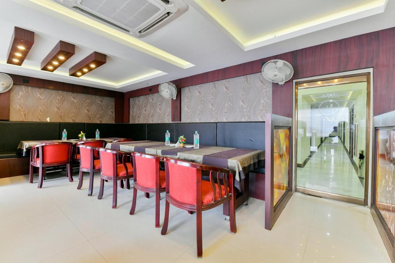 Oyo 1889 Hotel Aj Park Alappuzha Екстериор снимка