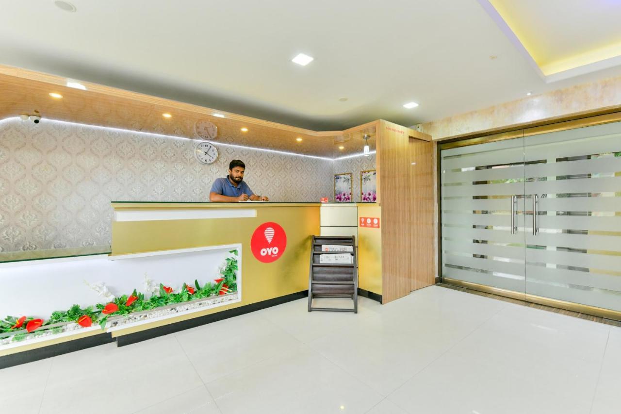 Oyo 1889 Hotel Aj Park Alappuzha Екстериор снимка
