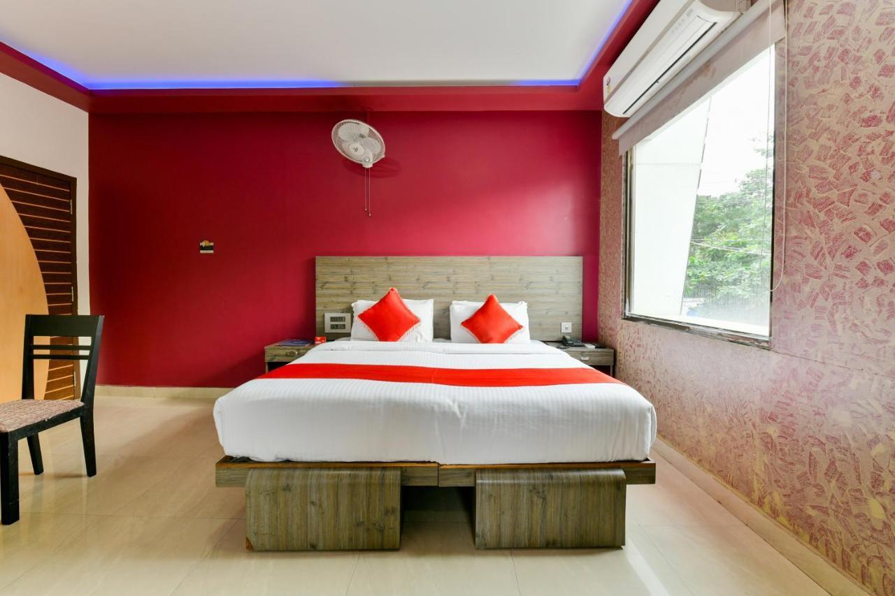 Oyo 1889 Hotel Aj Park Alappuzha Екстериор снимка